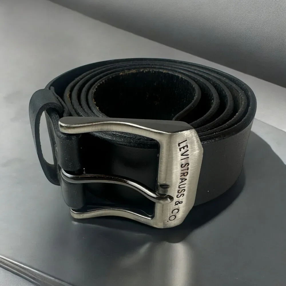 Levi's 100% Genuine Leather Belt in Smooth Leather Black 17LV0204 Men's Size 44